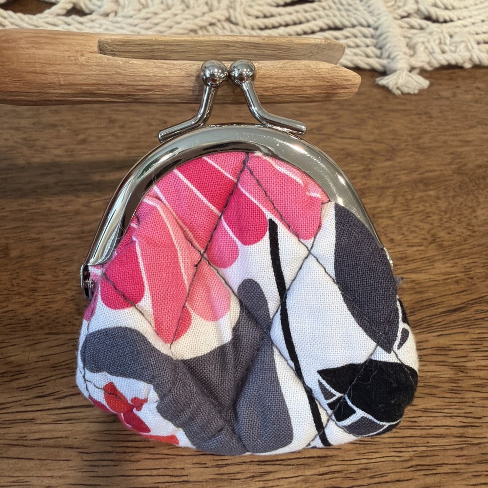 Vera Bradley Kiss Lock Coin Purse Quilted Cheery Blossoms Pink Black Gray EUC